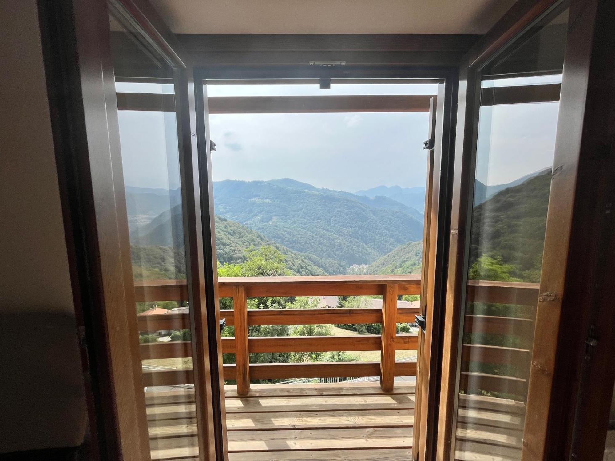 Casa Con Vista Apartment Costa di Serina Екстериор снимка